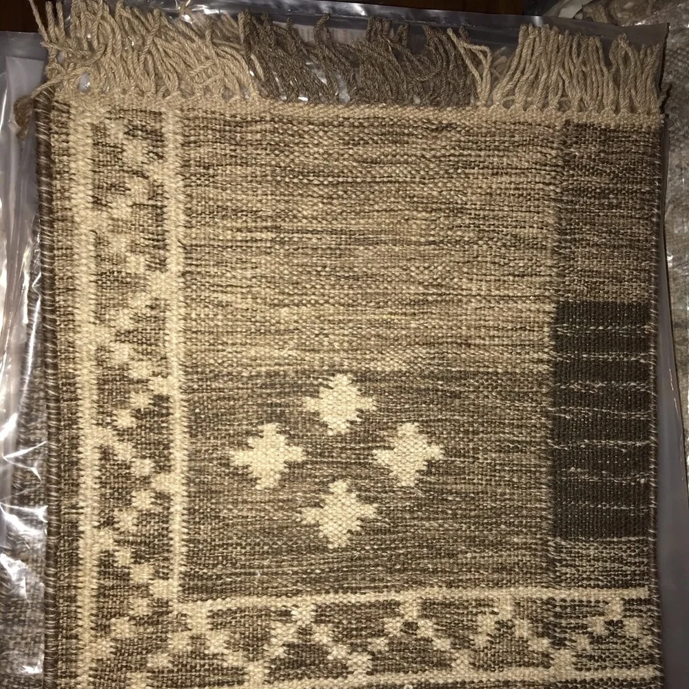 New Pottery Barn 70’s inspired Bennett Flat weave Wool Kilim Mat/ Rug Decor